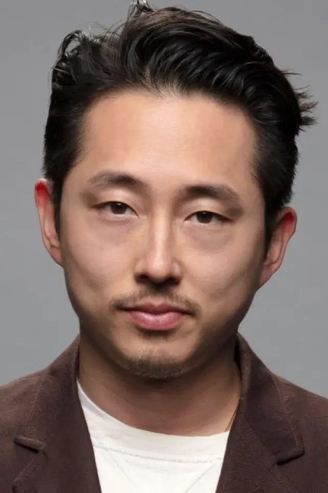 Zdjęcie Steven Yeun