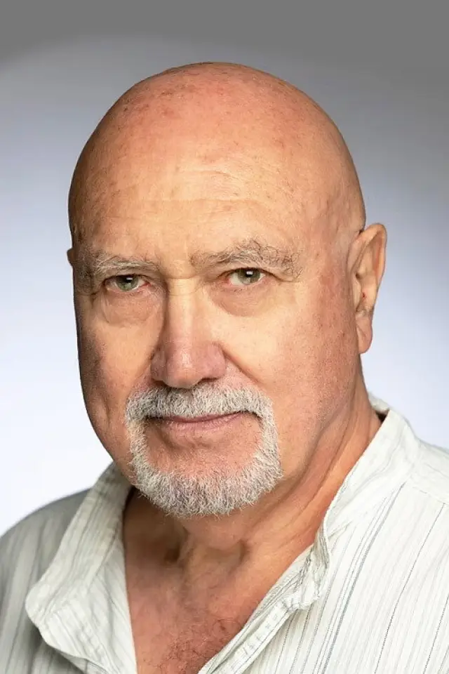 Zdjęcie  (Geoffrey Greenhill)