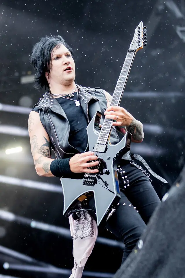 Zdjęcie  (Jeremy 'Jinxx' Ferguson)