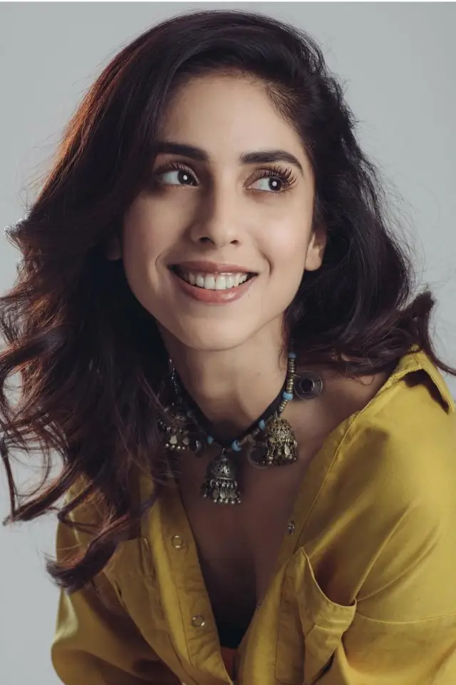 Zdjęcie  (Pooja Bhamrah)