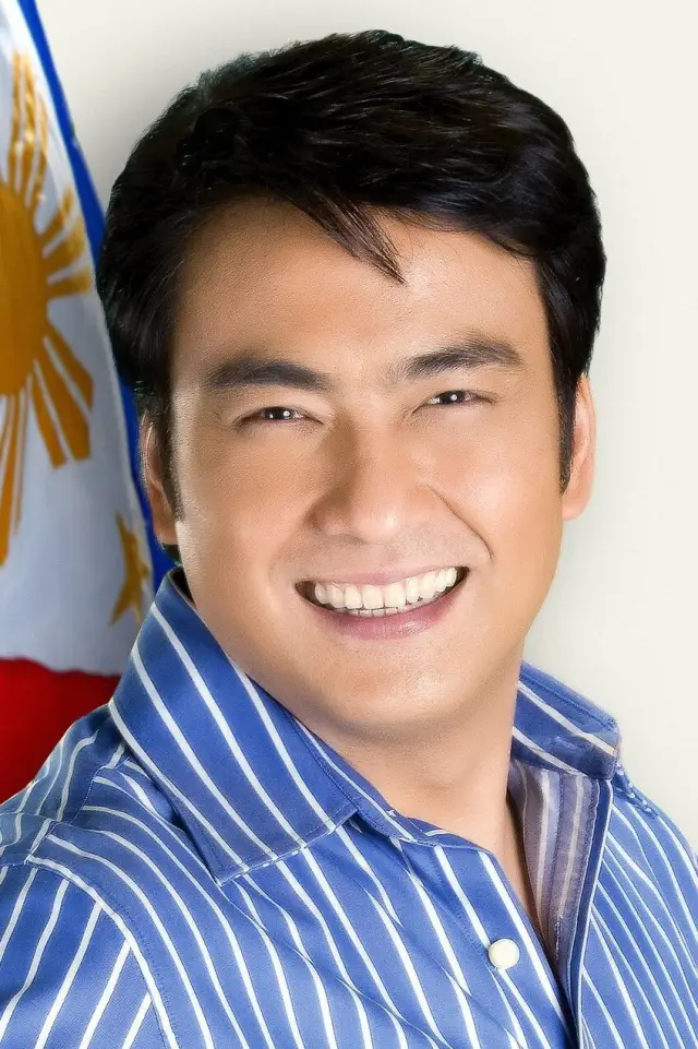 Zdjęcie  (Ramon 'Bong' Revilla Jr.)