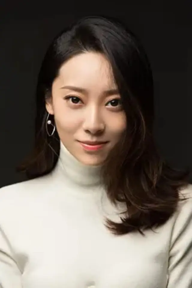 Zdjęcie E Jingwen (E Jingwen)