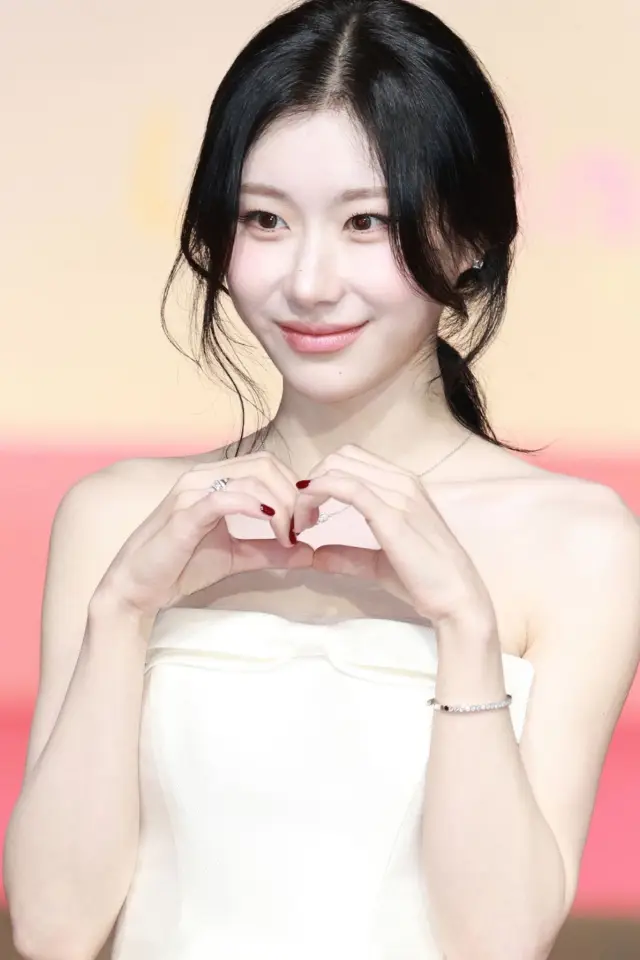Zdjęcie  (Chaeryeong)