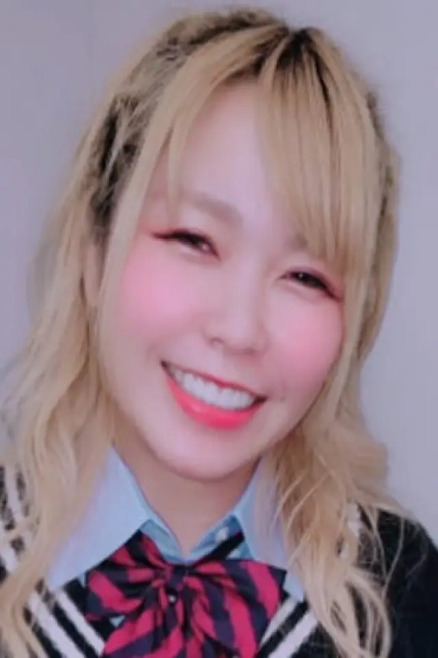 Zdjęcie Juki Ajno (Yuki Aino)