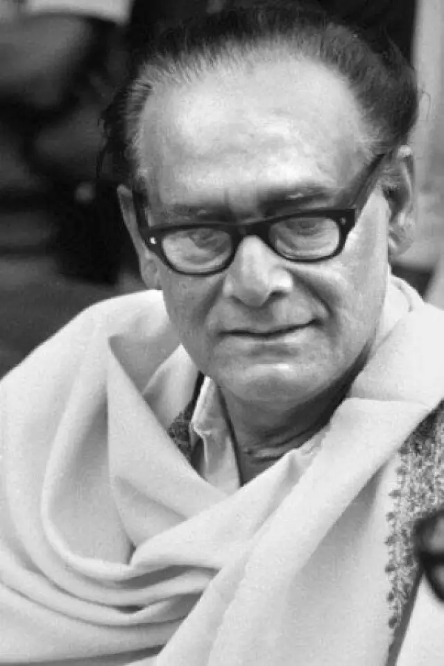 Zdjęcie  (Hemanta Mukherjee)