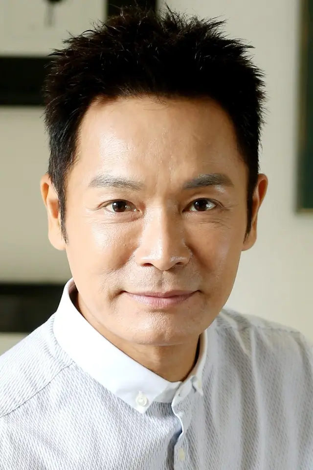 Zdjęcie  (Roger Kwok Chun-On)
