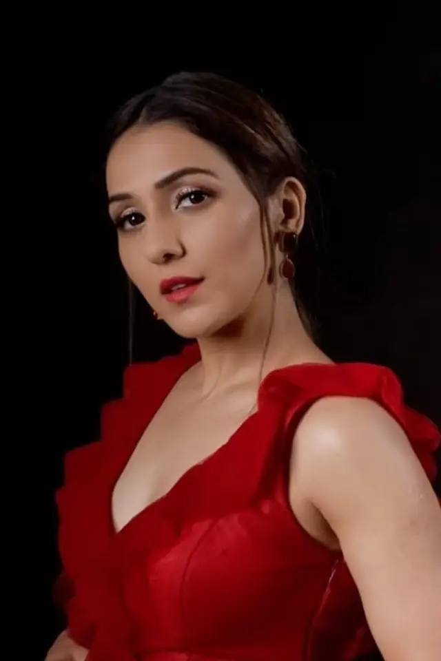 Zdjęcie Neeti Mohan (Neeti Mohan)