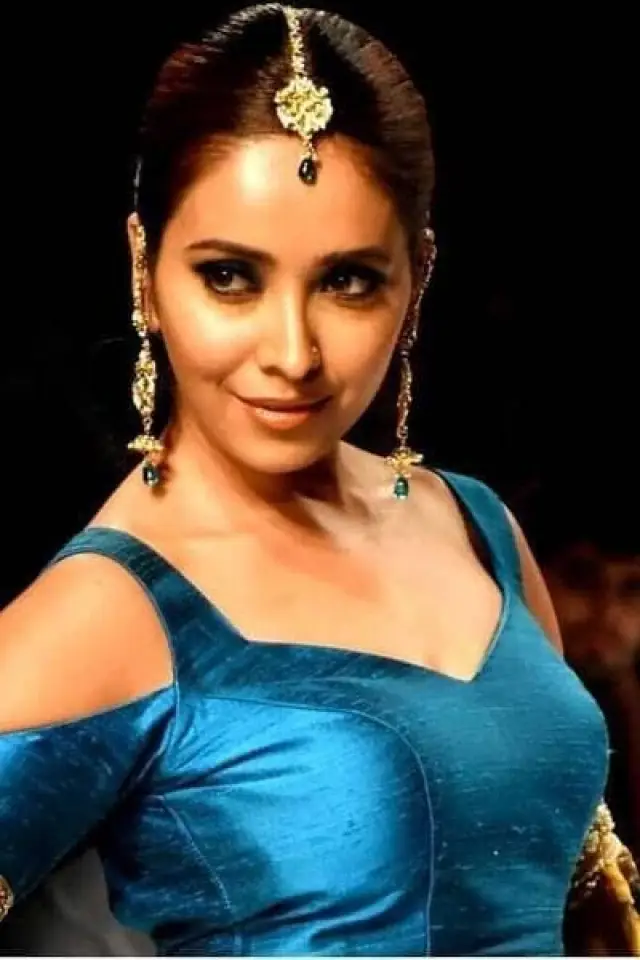 Zdjęcie  (Asha Negi)