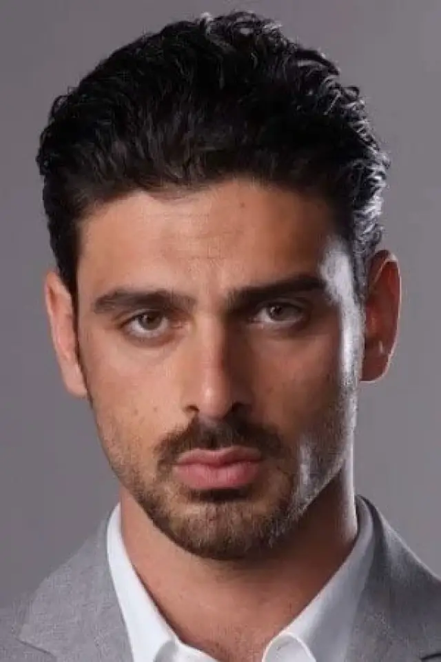 Zdjęcie Michele Morrone (Michele Morrone)