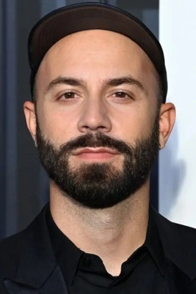 Zdjęcie  (Woodkid)