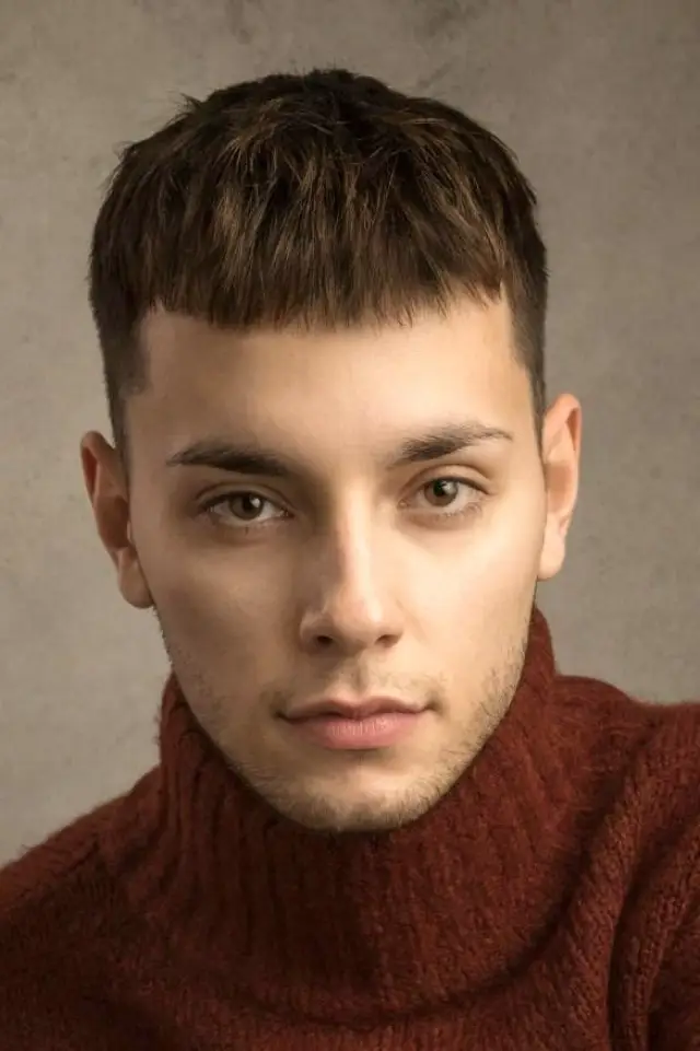 Zdjęcie  (Max Harwood)