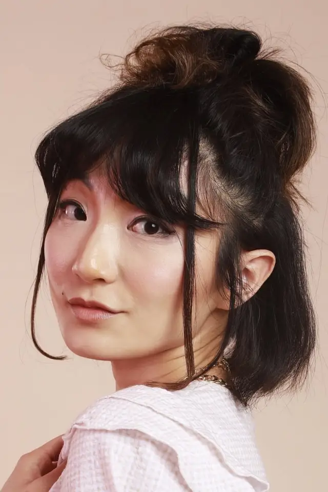 Zdjęcie Poppy Liu