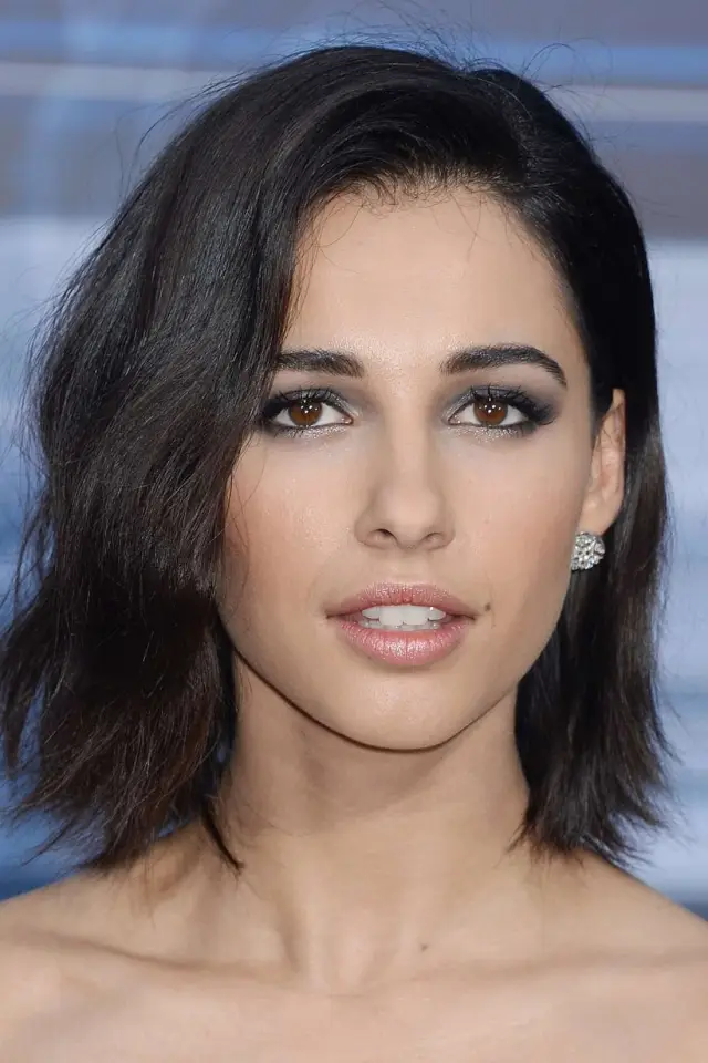 Zdjęcie Naomi Skot (Naomi Scott)