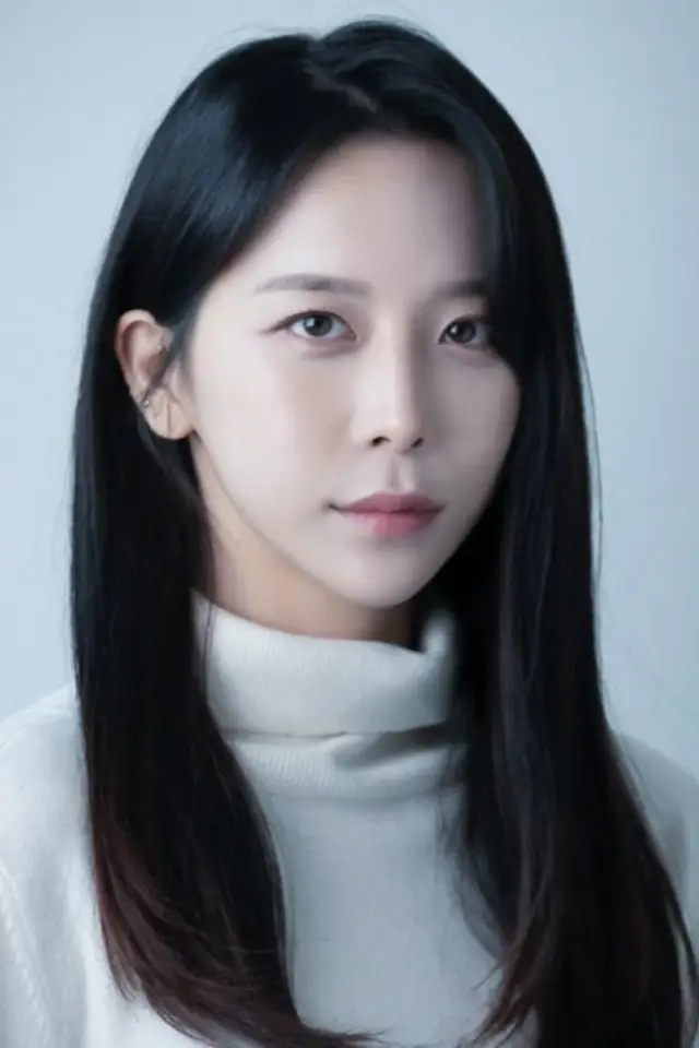 Zdjęcie  (Lee Yun-u)