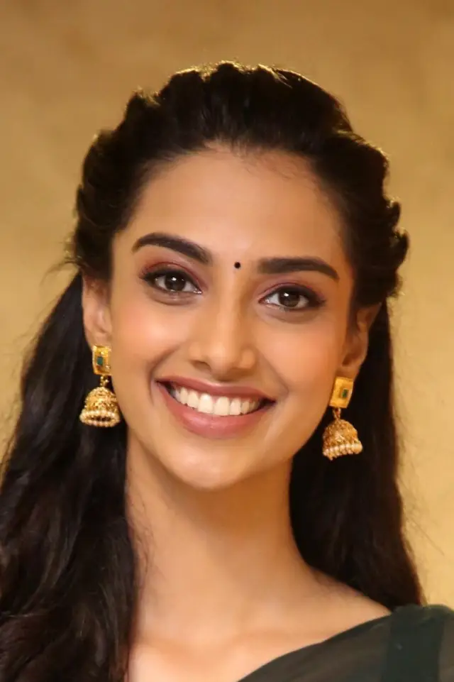 Zdjęcie Meenakshi Chaudhary