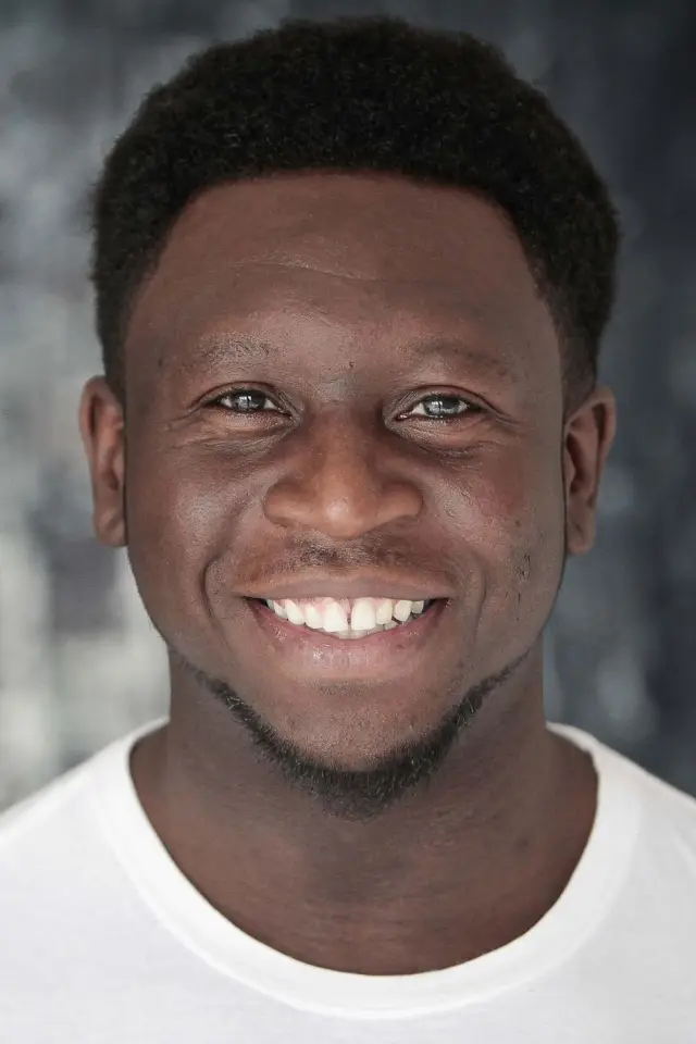 Zdjęcie  (Yinka Awoni)
