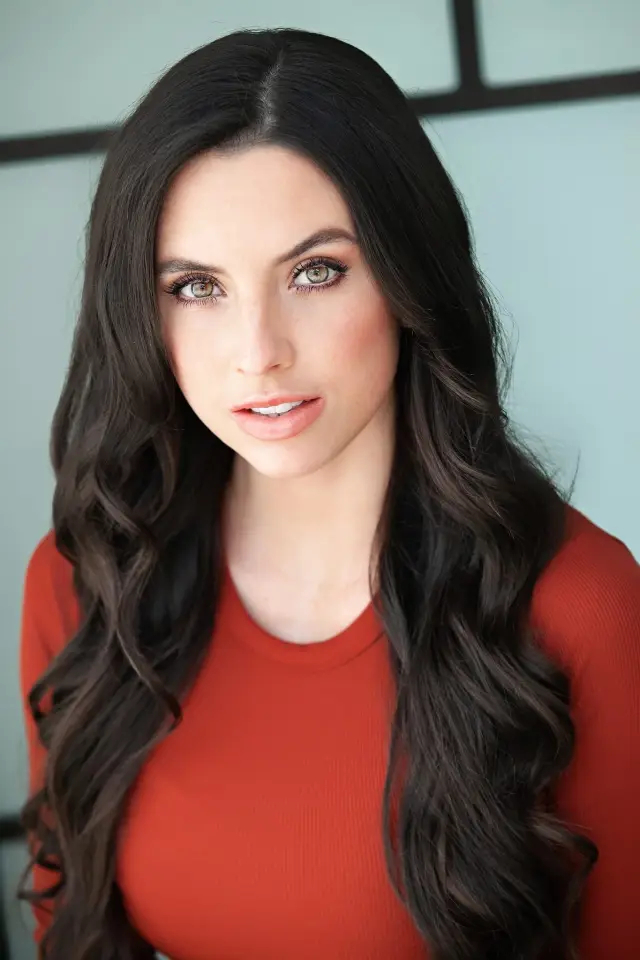 Zdjęcie  (Mary Hall)