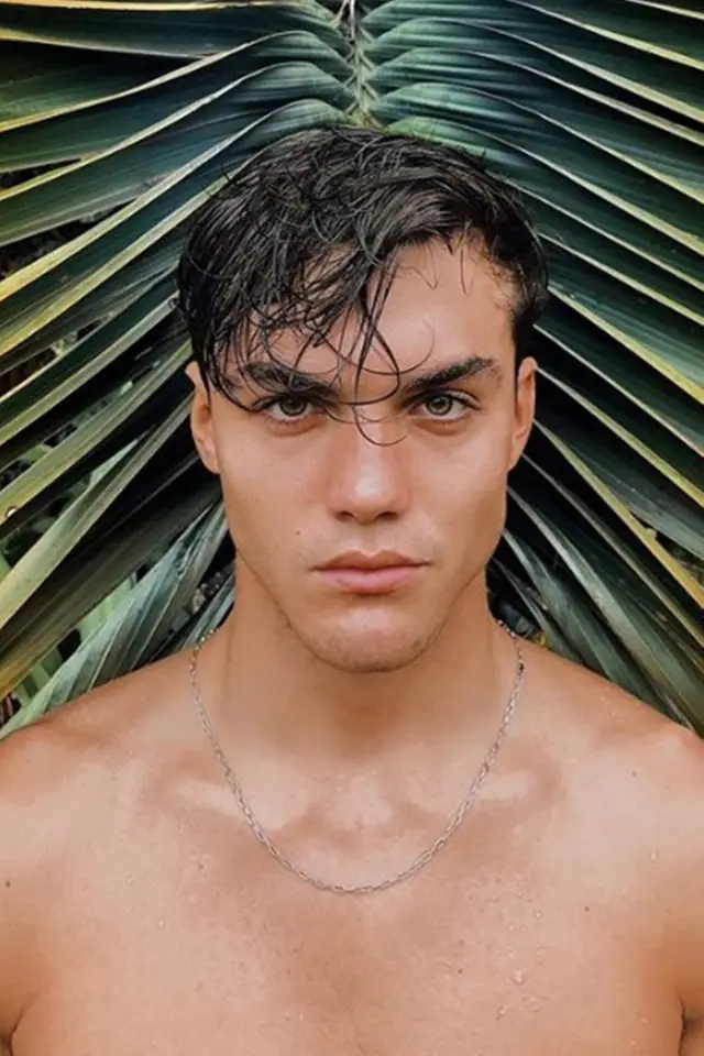 Zdjęcie  (Grayson Dolan)