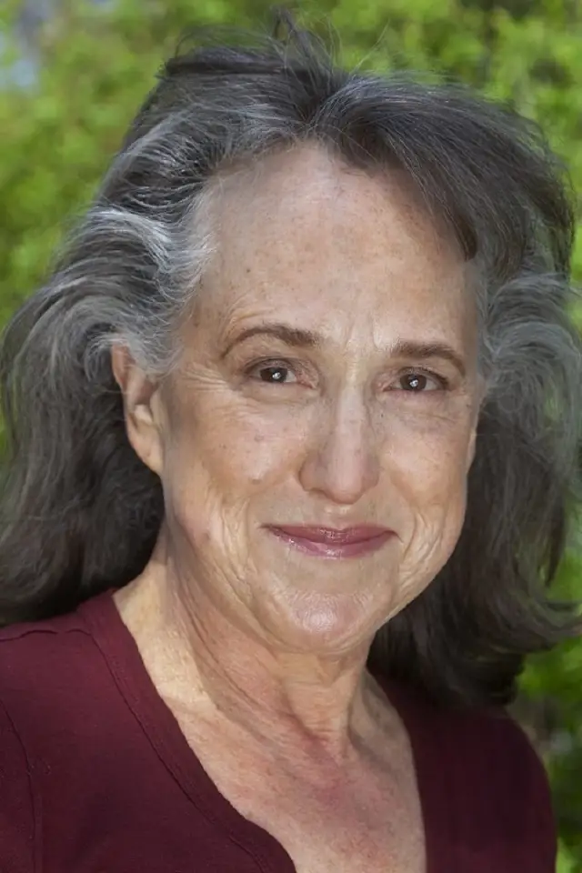 Zdjęcie  (Elizabeth Harnett)