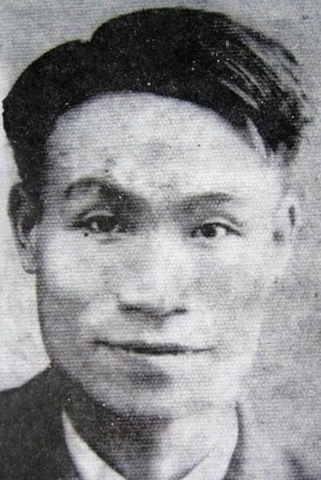 Zdjęcie  (Vũ Trọng Phụng)