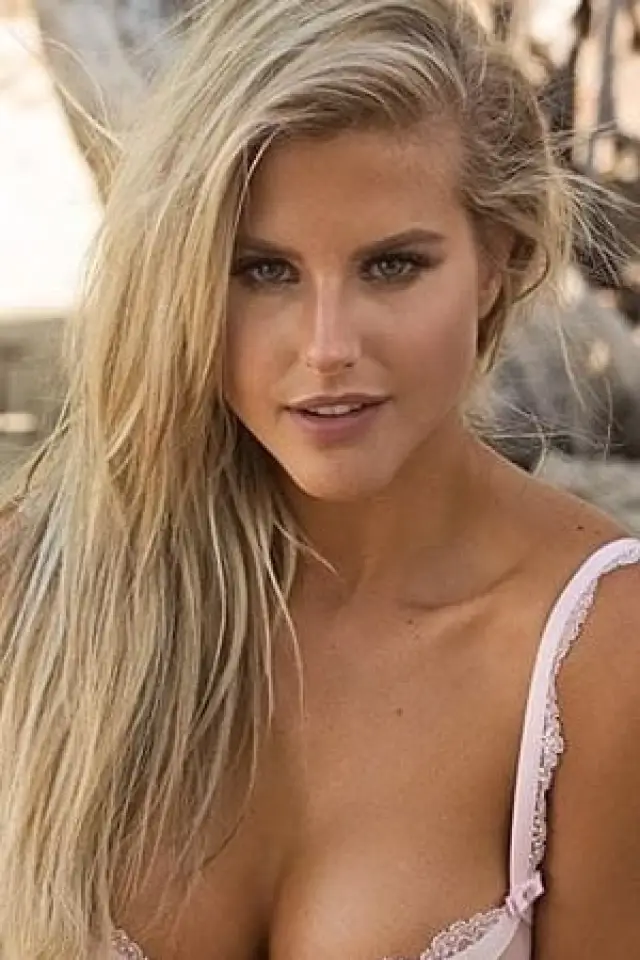 Zdjęcie  (Brennah Black)