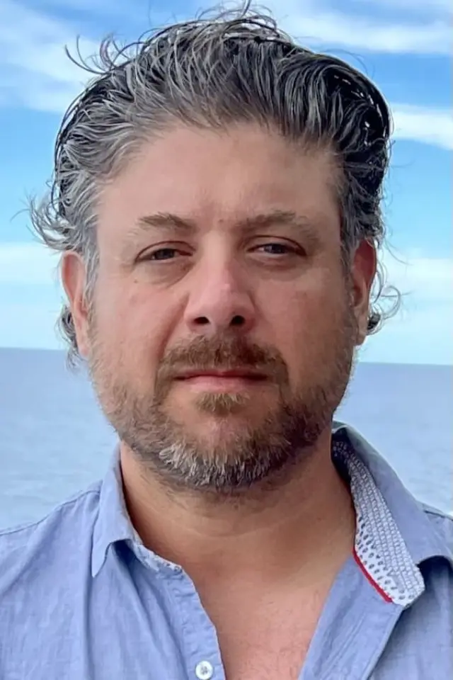 Zdjęcie  (James Glorioso Jr.)