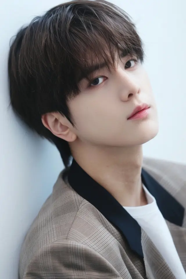 Zdjęcie  (Younghoon)