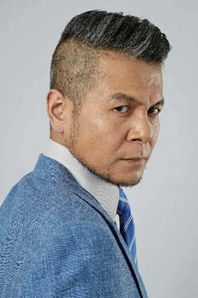 Zdjęcie  (Yang Yong)