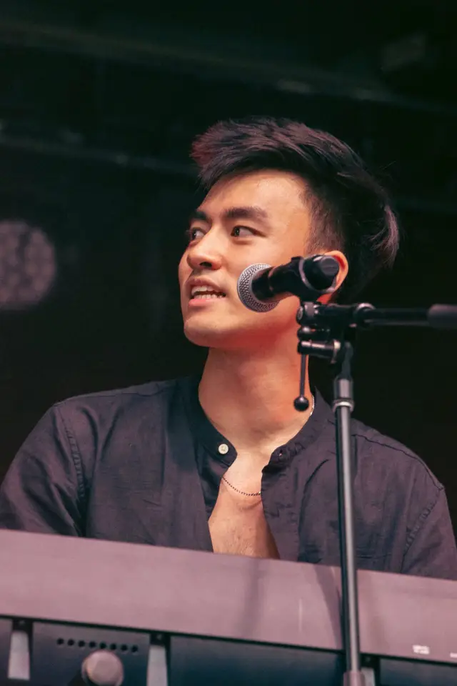 Zdjęcie Wesley Wang