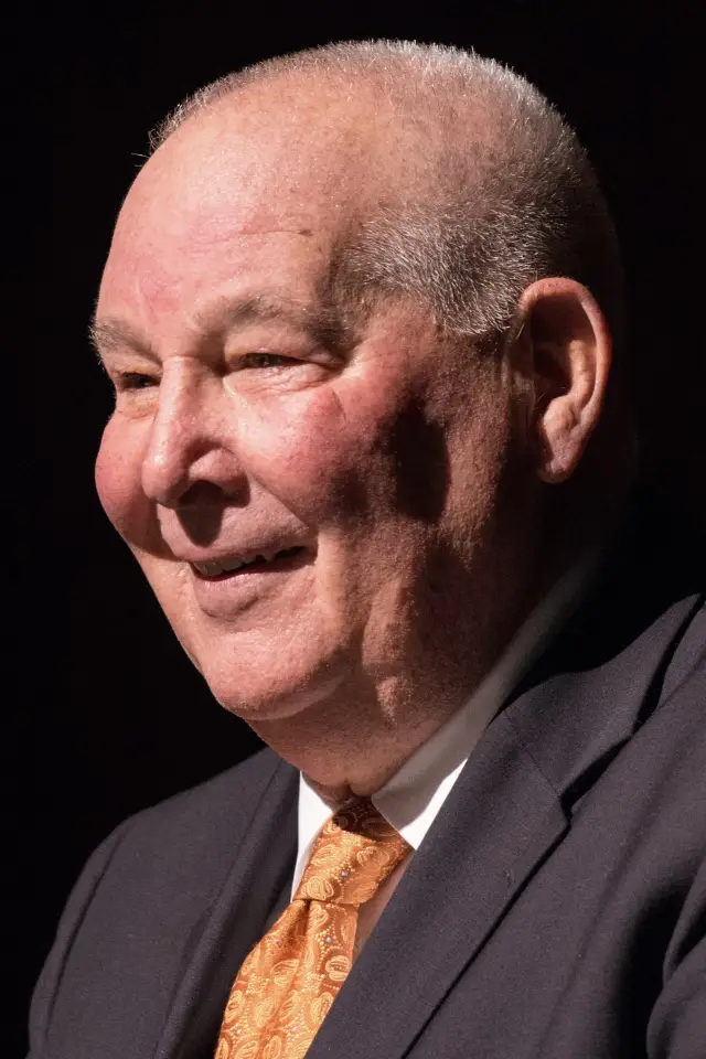 Zdjęcie  (Augie Garrido)