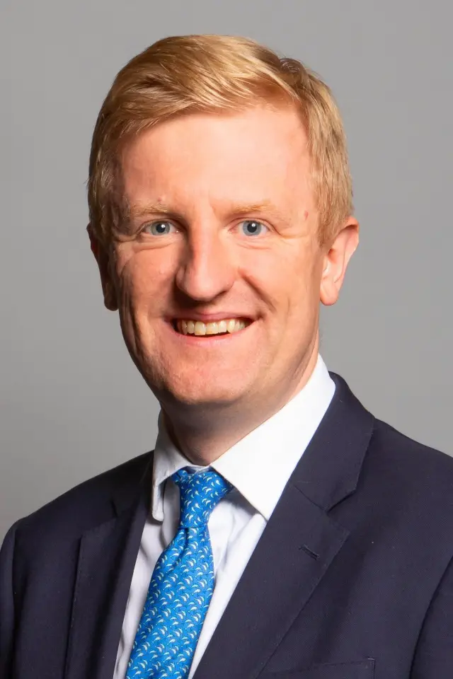 Zdjęcie  (Oliver Dowden)