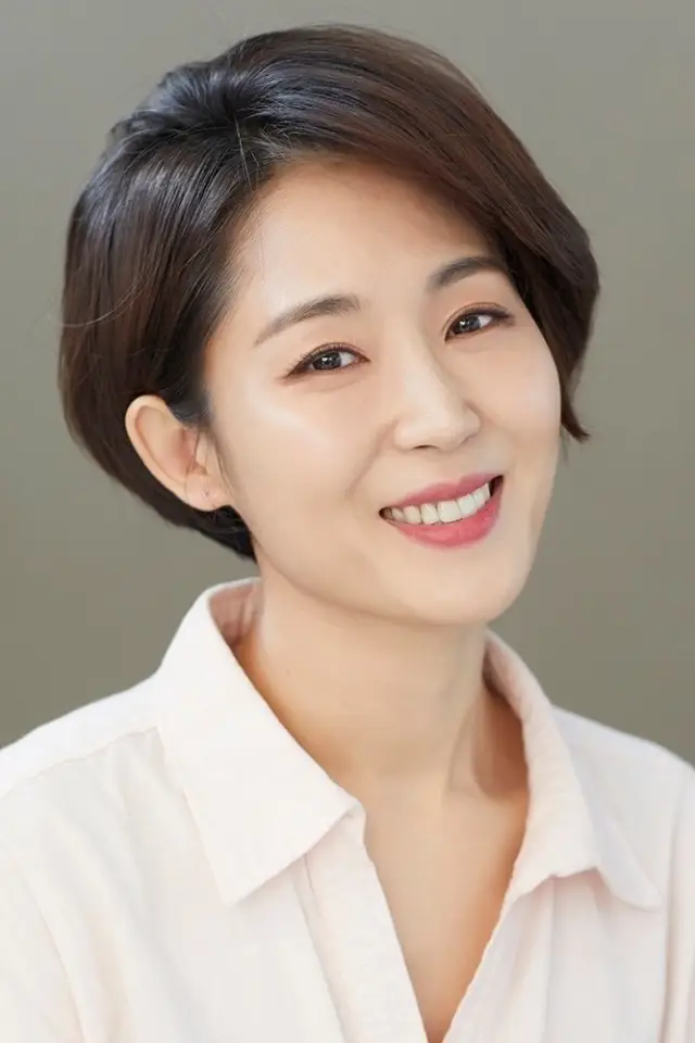Zdjęcie Son Ji-yoon (Son Ji-yoon)