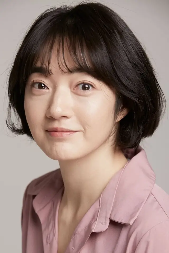 Zdjęcie  (Kim Hyun-jeong)
