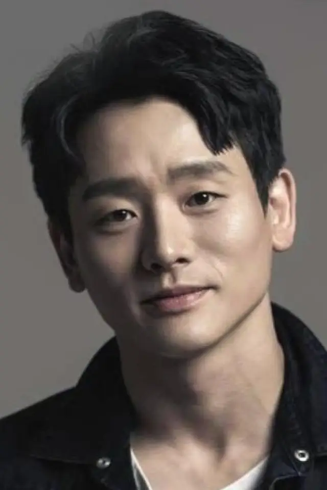 Zdjęcie  (Kim Seol-jin)