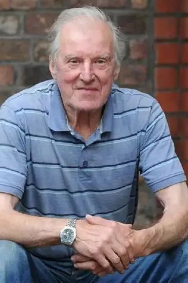 Zdjęcie  (Johnny Hutchinson)