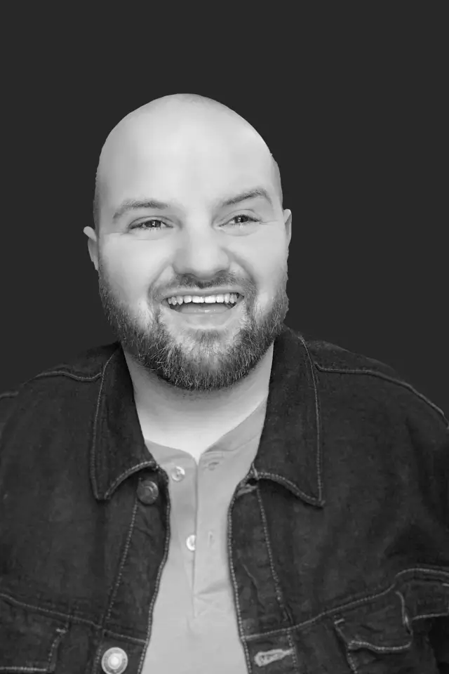 Zdjęcie  (Jonathan Hughes)
