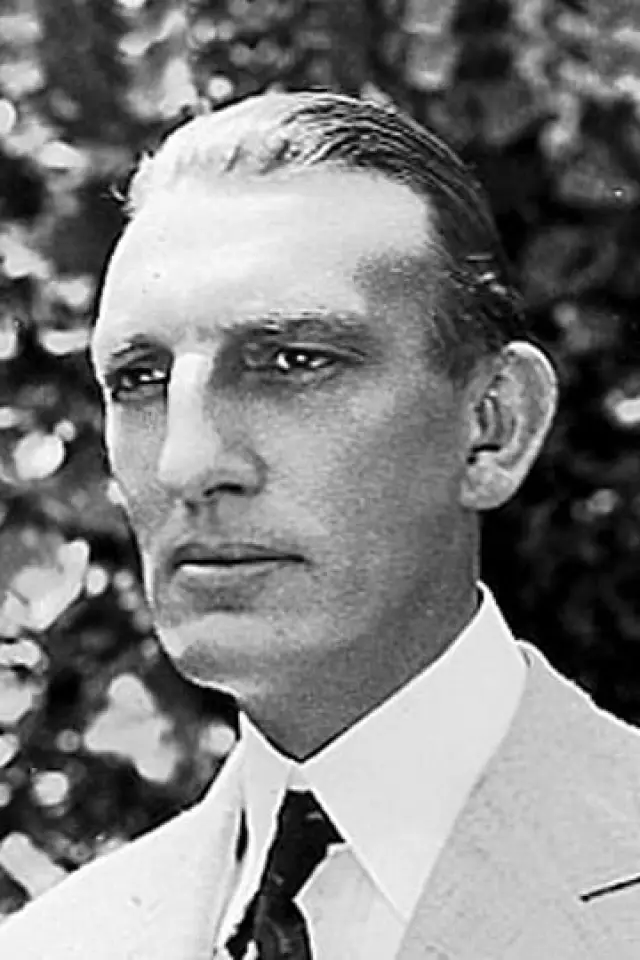 Zdjęcie  (Charles Brabin)