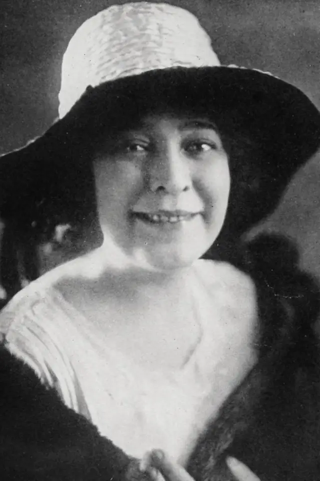 Zdjęcie  (June Mathis)