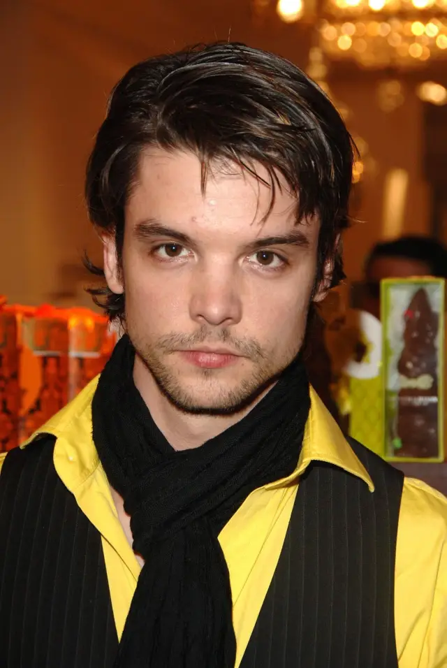 Zdjęcie Andrew-Lee Potts
