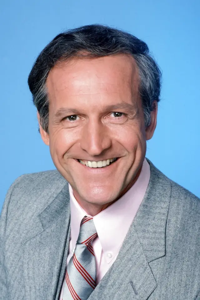 Zdjęcie  (Daniel J. Travanti)