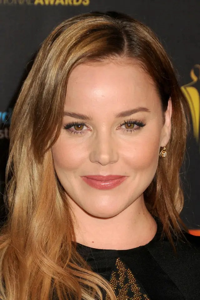 Zdjęcie Ebi Kornisz
 (Abbie Cornish)