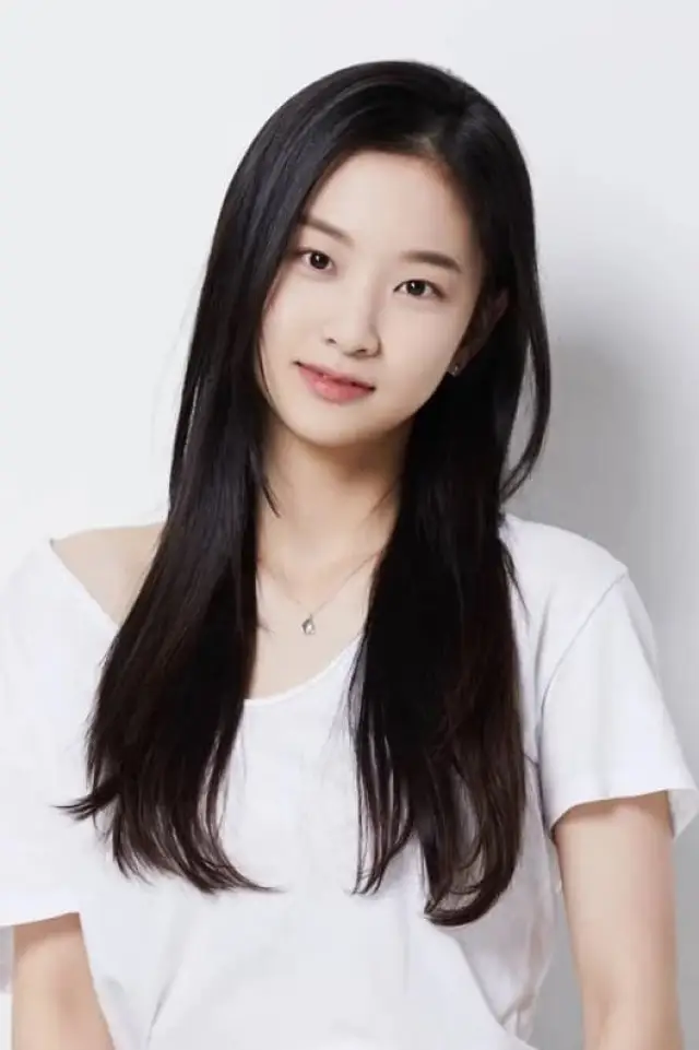 Zdjęcie  (Kim Yi-kyeong)