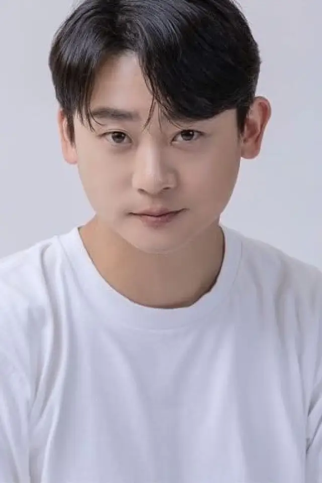 Zdjęcie  (Choi E-sun)