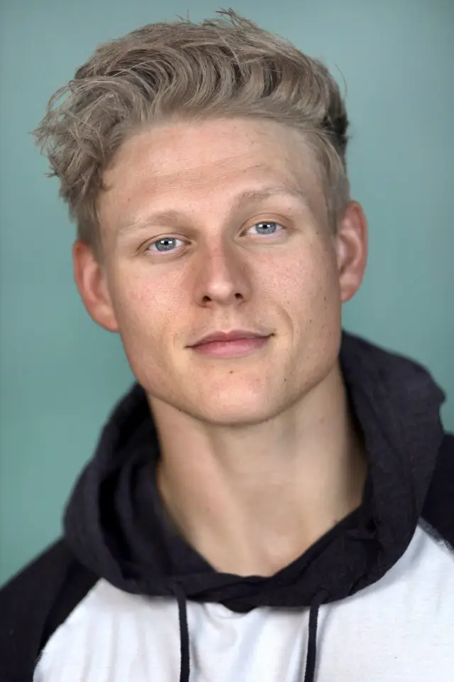 Zdjęcie  (Brandon Tyler Moore)
