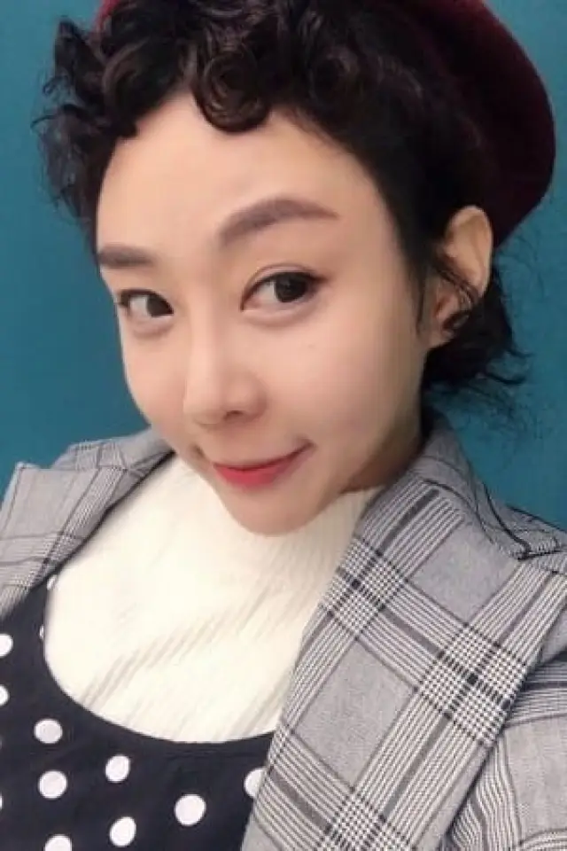 Zdjęcie  (Kim Yoon-joo)