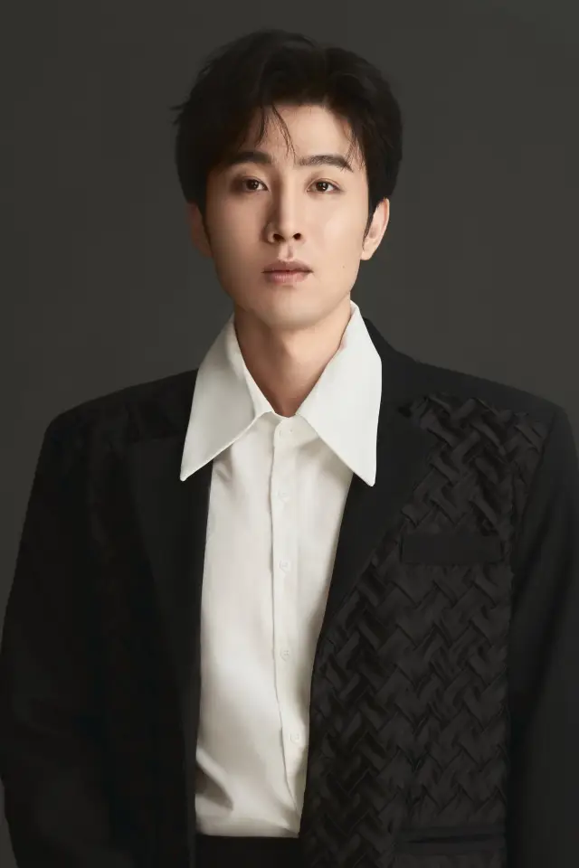 Zdjęcie  (Zhang Chi)