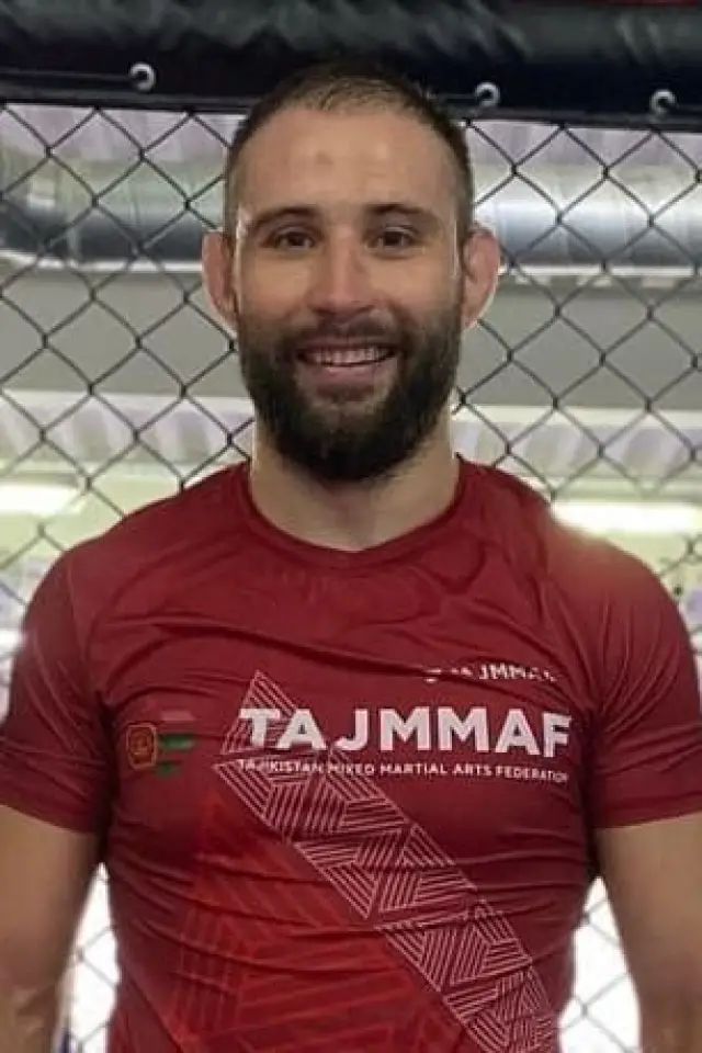 Zdjęcie  (Sharaf Davlatmurodov)