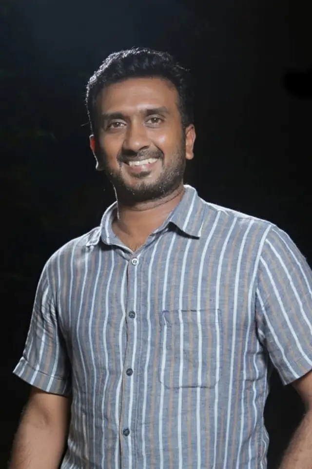 Zdjęcie  (Suneth Chithrananda)