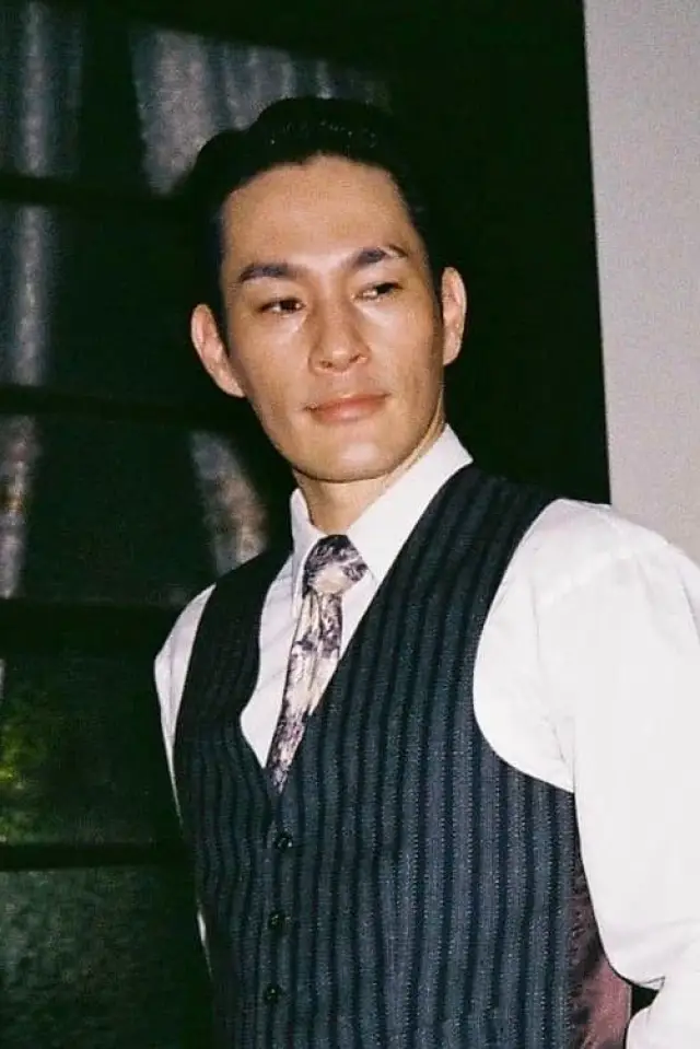 Zdjęcie  (Takashi Okamoto)