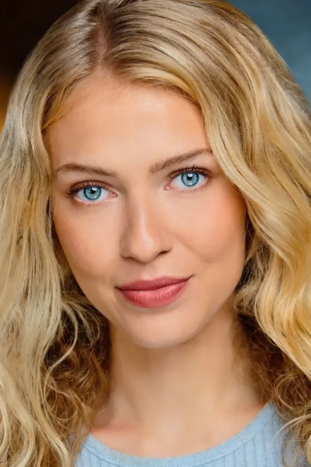 Zdjęcie  (Sophie Jordan Collins)